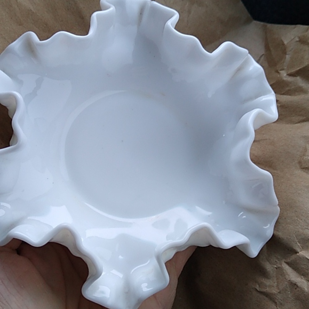 Vintage Fenton hobnail milk glass crimped ruffle edge bowl candy dish - Picture 2 of 5